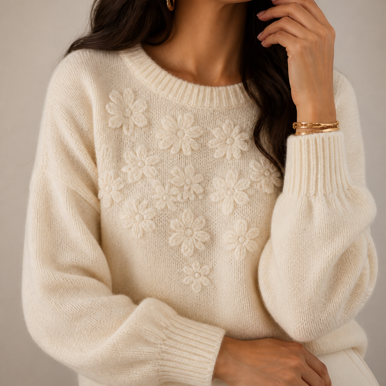 Pull écru brodé de fleurs Tsniout — vue 4 — Polyester recyclé 25 %, polyester 51 %, nylon 15 %, laine 7 %, élasthanne 2 %