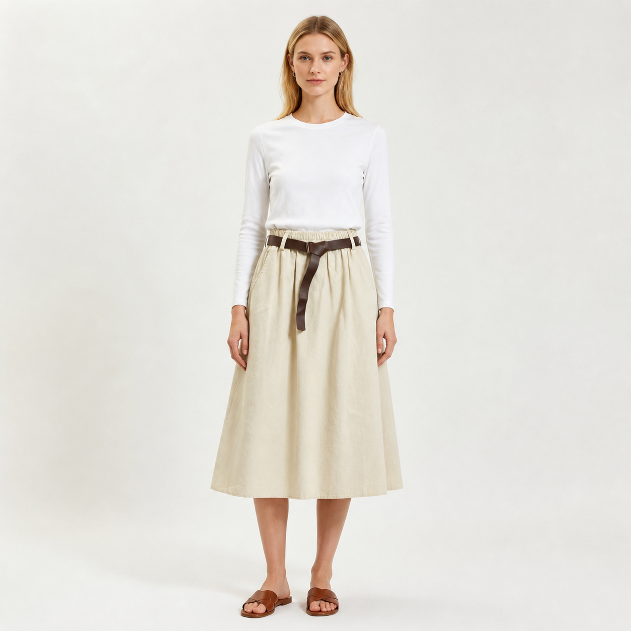 Jupe midi beige à ceinture Tsniout — Matière fluide