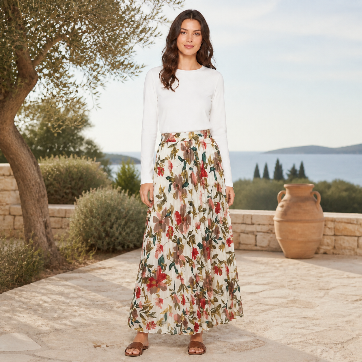 Jupe longue blanche fleurie plissée Tsniout — vue 6 — Tissu fluide opaque doublé, imprimé floral et plis fins