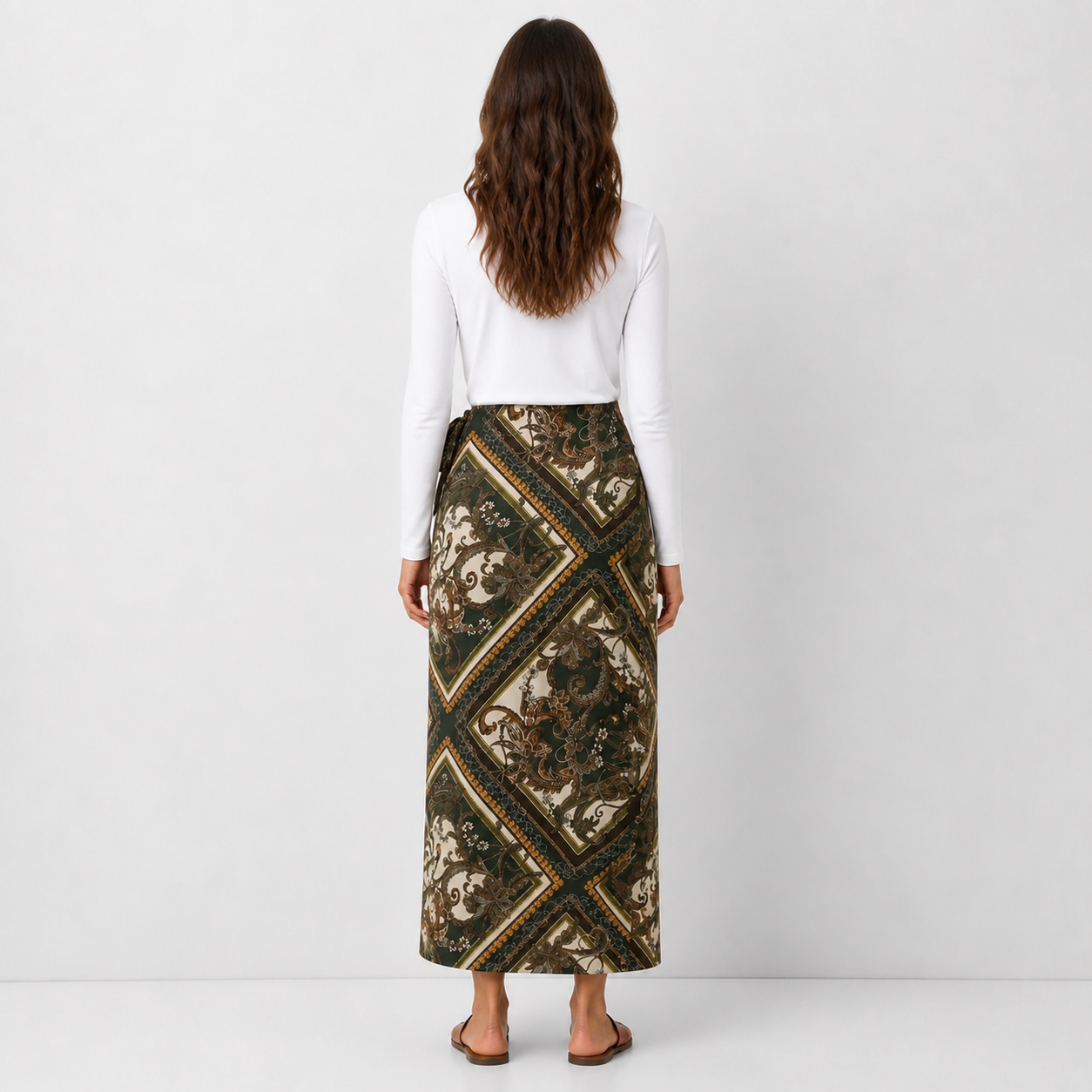 Jupe longue kaki portefeuille imprimée Tsniout — vue 2 — Tissu fluide opaque, imprimé façon foulard