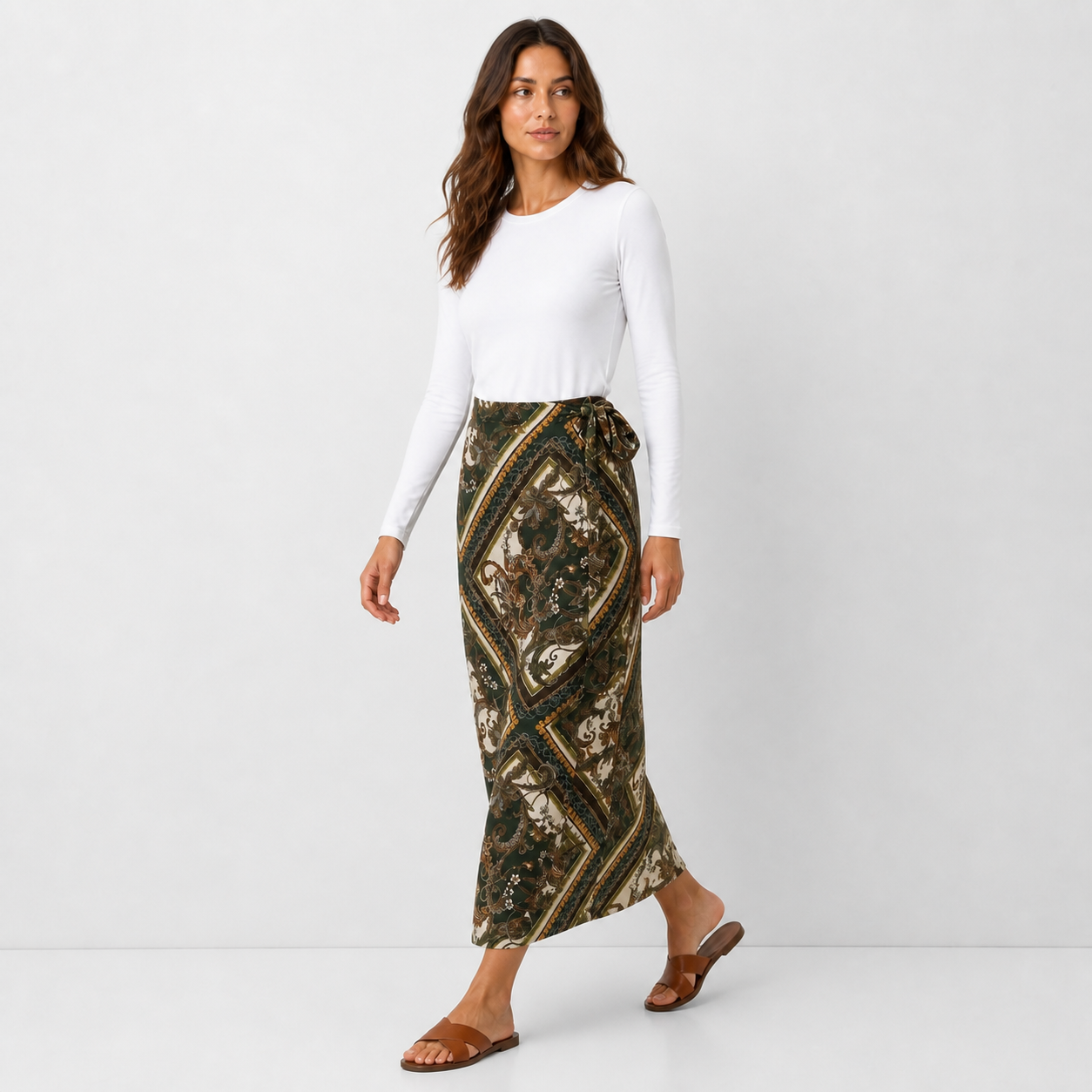 Jupe longue kaki portefeuille imprimée Tsniout — vue 3 — Tissu fluide opaque, imprimé façon foulard