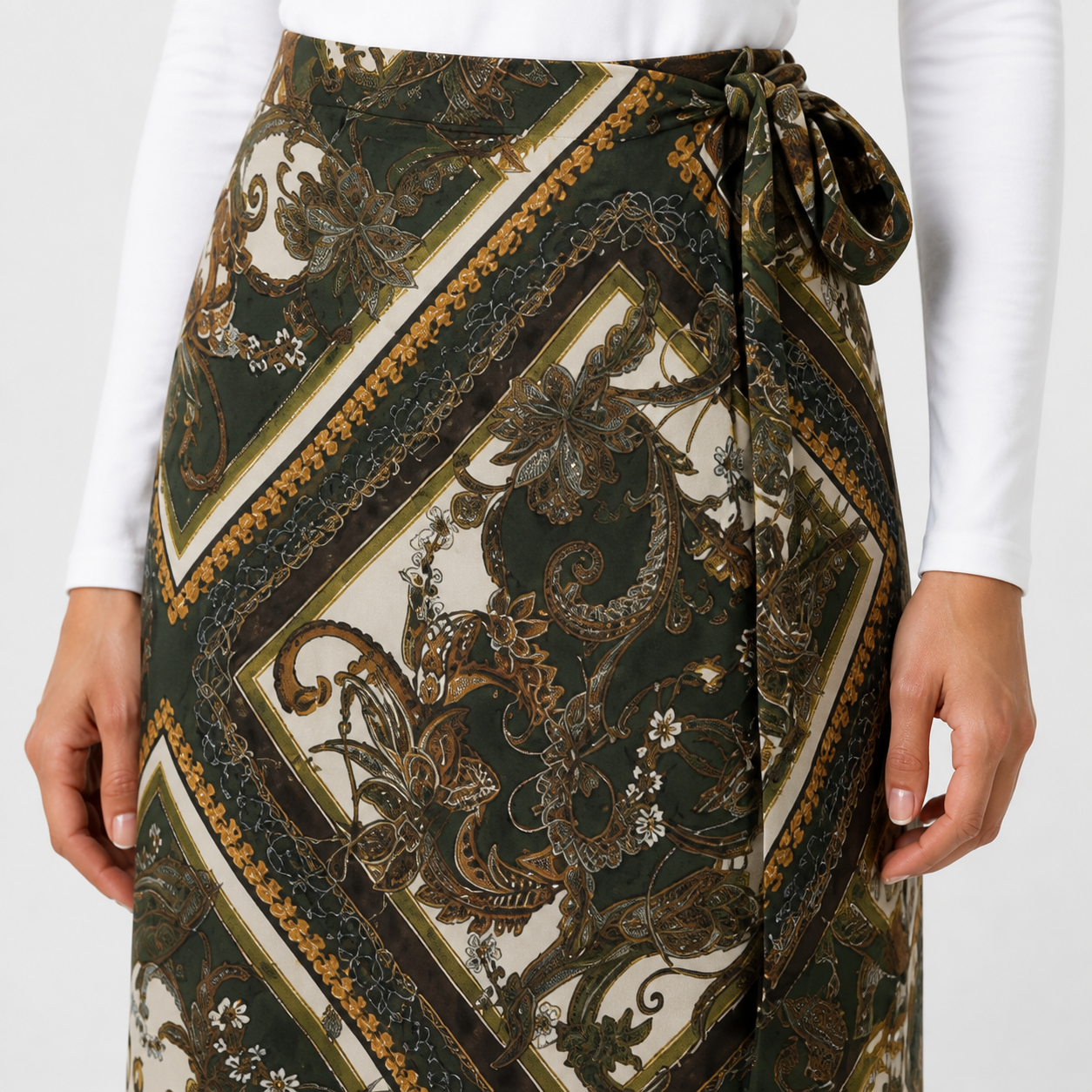 Jupe longue kaki portefeuille imprimée Tsniout — vue 4 — Tissu fluide opaque, imprimé façon foulard