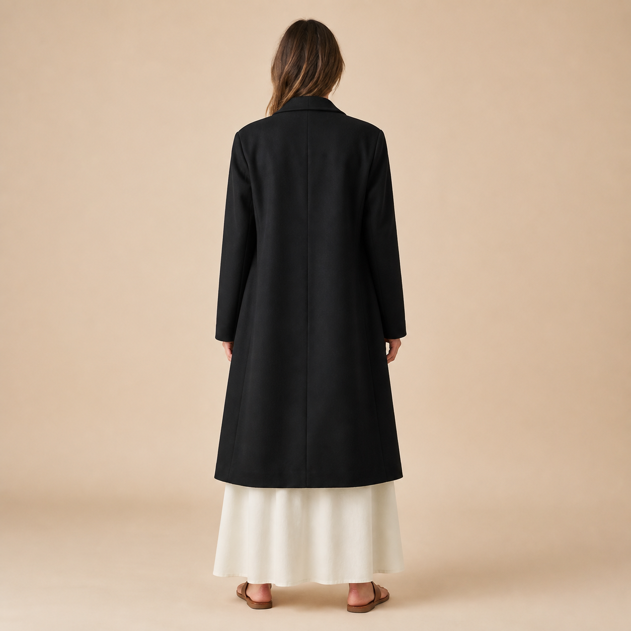 Manteau noir long à double boutonnage Tsniout — vue 2 — Tissu extérieur structuré, doublure confortable