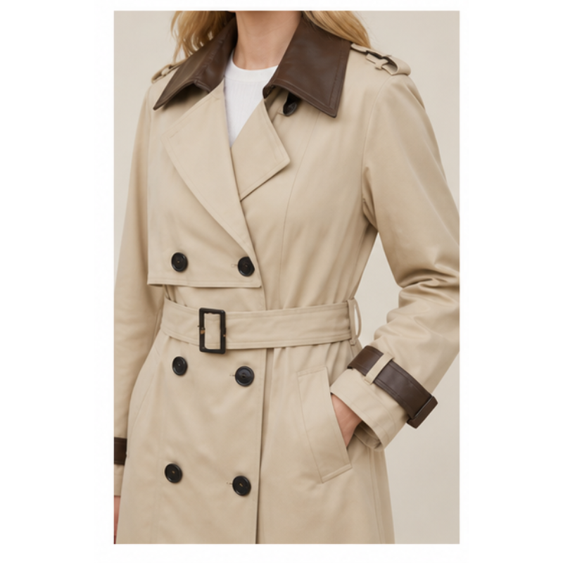Trench long beige à col contrasté Tsniout — vue 4 — Tissu souple beige, détails similicuir
