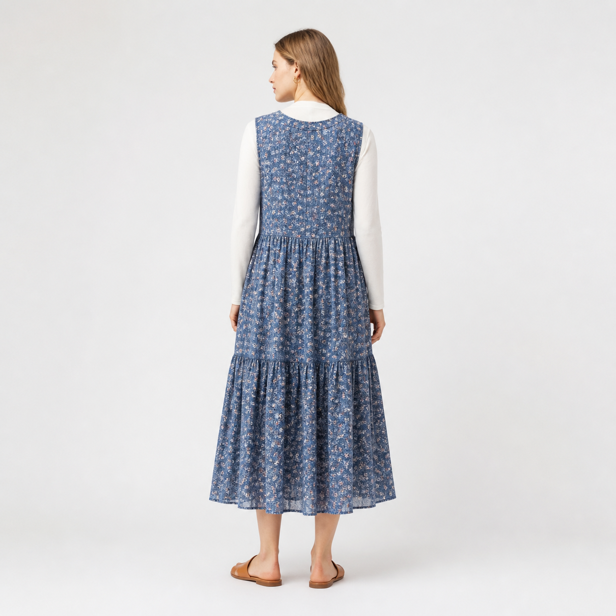 Robe longue bleue fleurie boutonnée Tsniout — vue 2 — Tissu fluide fleuri