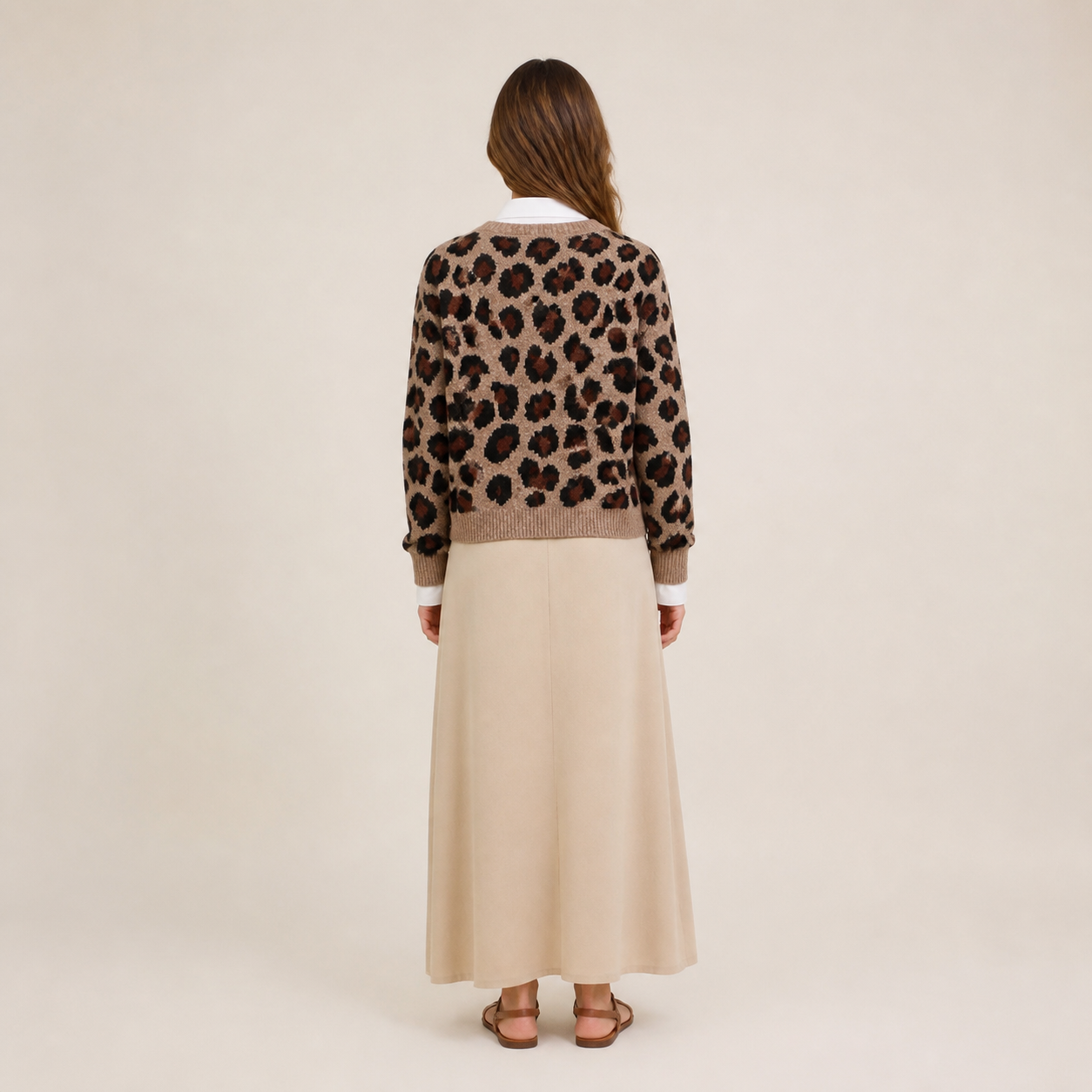 Cardigan léopard à boutons dorés Tsniout — vue 2 — Laine 8 %, polyamide 15 %, acrylique 15 %, polyester 58 %, élasthanne 4 %