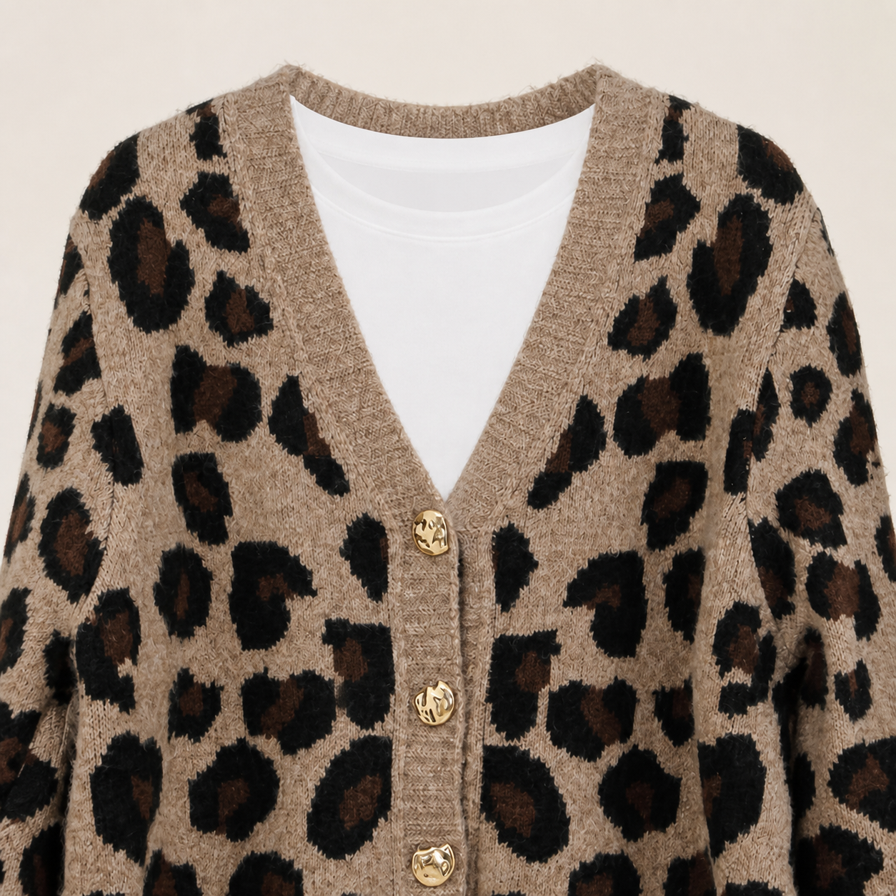 Cardigan léopard à boutons dorés Tsniout — vue 4 — Laine 8 %, polyamide 15 %, acrylique 15 %, polyester 58 %, élasthanne 4 %