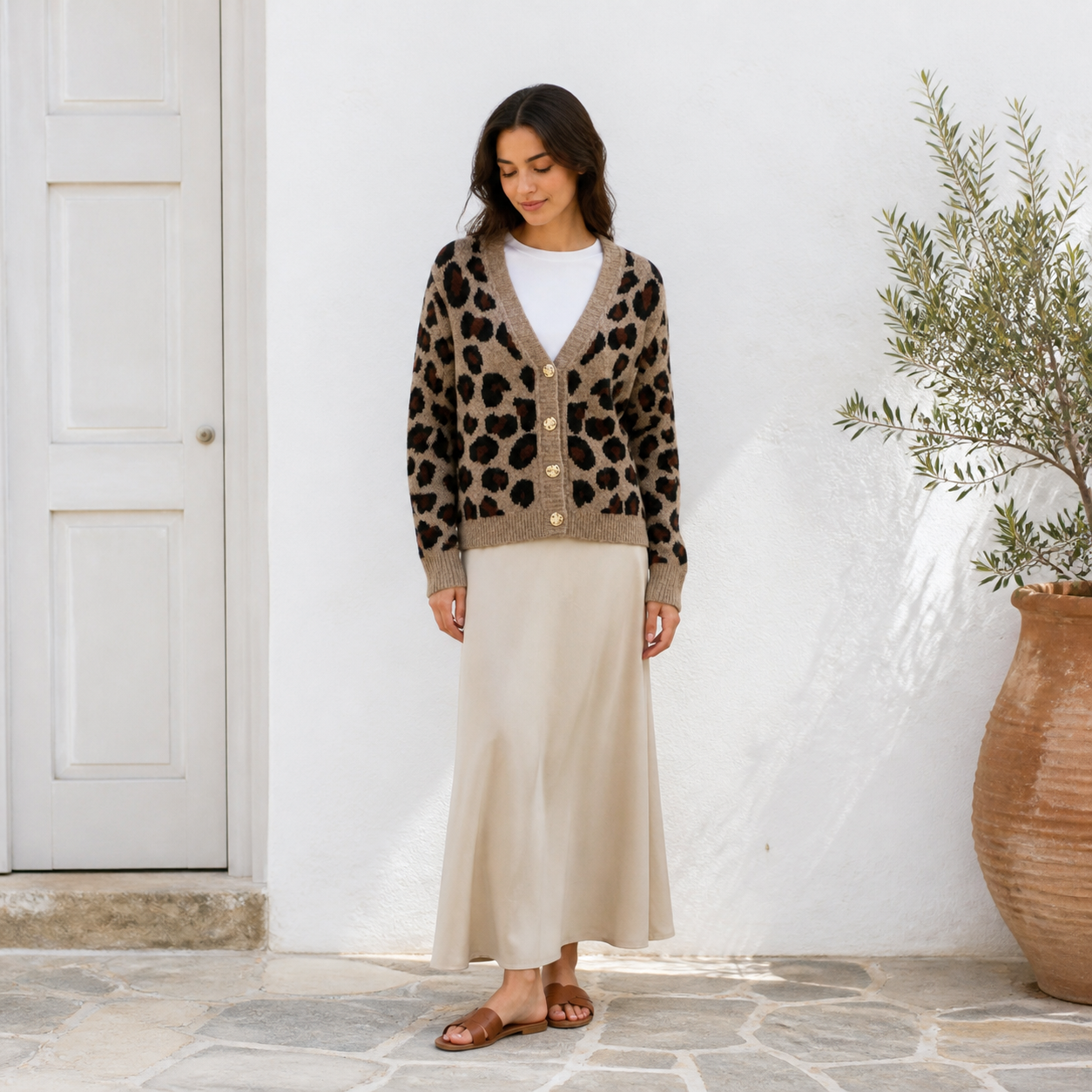 Cardigan léopard à boutons dorés Tsniout — vue 6 — Laine 8 %, polyamide 15 %, acrylique 15 %, polyester 58 %, élasthanne 4 %