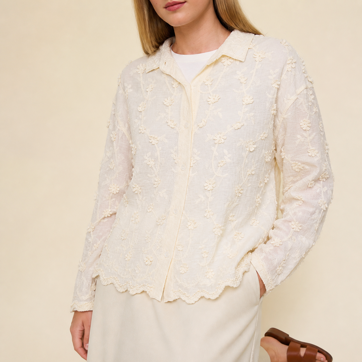 Blouse beige à fleurs brodées Tsniout — vue 4 — Coton 100%, broderies florales