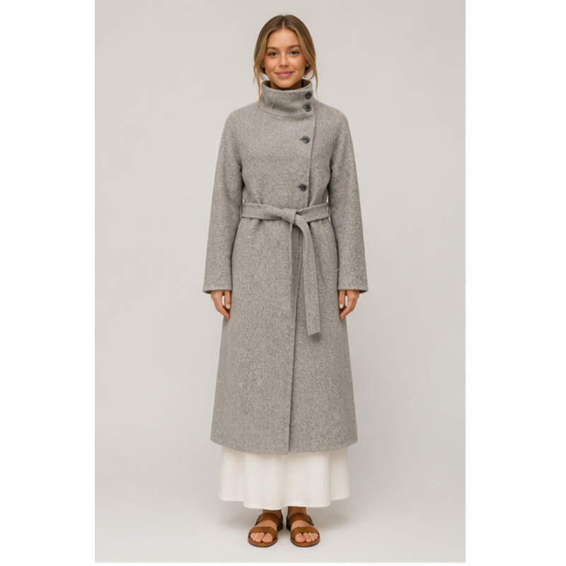 Manteau long gris ceinturé Tsniout — Drap texturé gris, coupe longue ceinturée