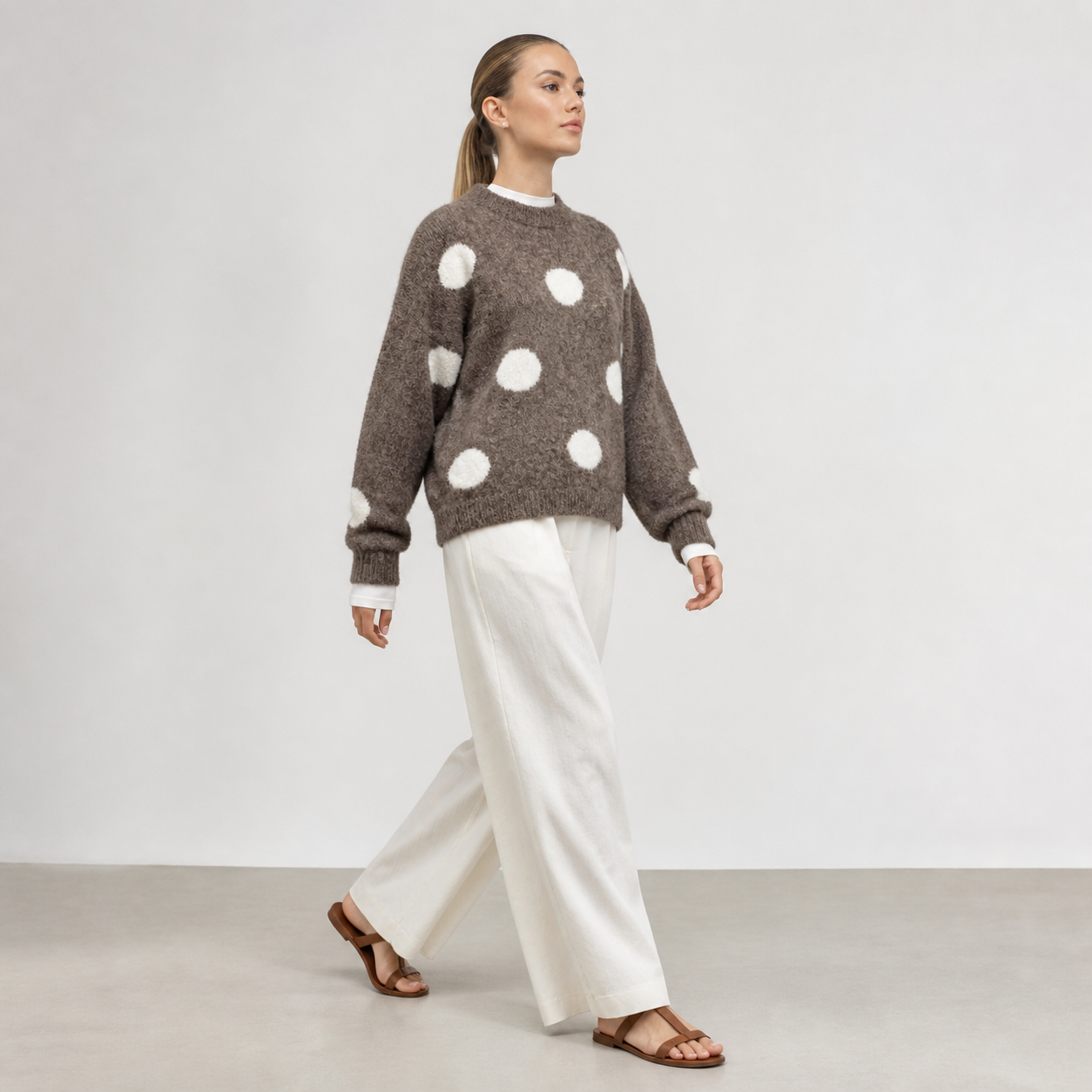 Pull marron à pois écrus Tsniout — vue 3 — Maille douce recyclée, mélange polyester et laine