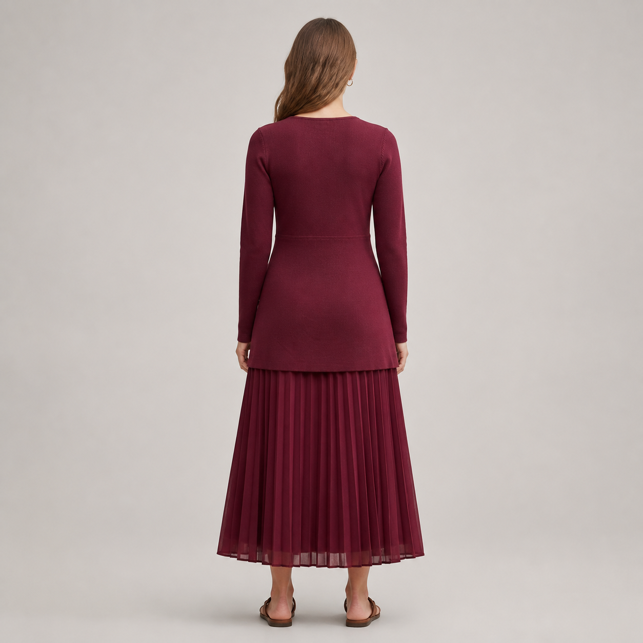 Robe longue bordeaux en maille et jupe plissée Tsniout — vue 2 — Maille souple et tissu plissé