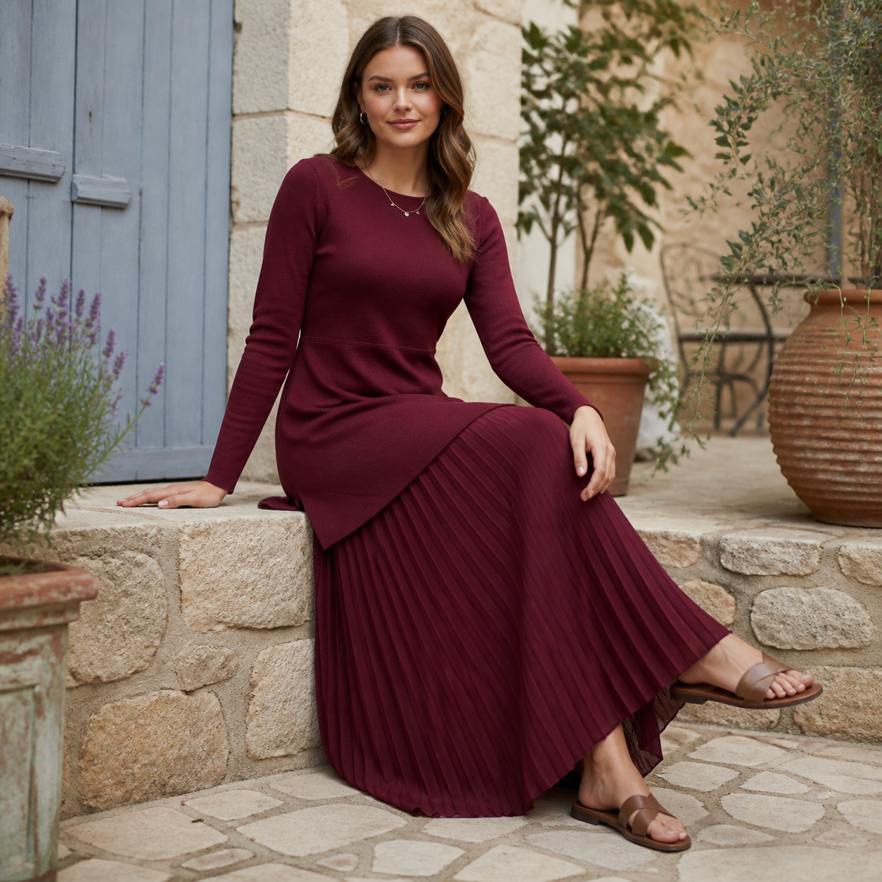 Robe longue bordeaux en maille et jupe plissée Tsniout — vue 5 — Maille souple et tissu plissé