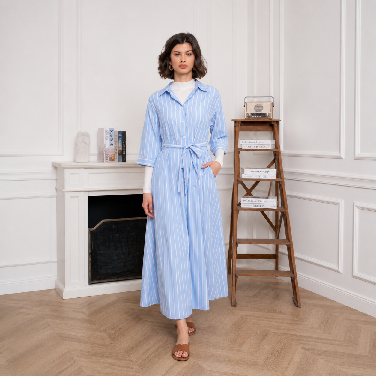 Robe longue bleu ciel rayée ceinturée Tsniout — vue 3 — Tissu fluide rayé